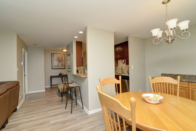 APT-310 - 120 Lakeview Dr, Condo with 2 bedrooms, 1 bathrooms and 1 parking in Bloomingdale IL | Image 11