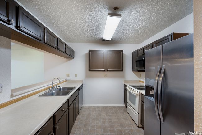 3800 Overlook Dr, House other with 2 bedrooms, 2 bathrooms and null parking in Schertz TX | Image 7