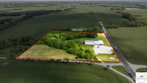 8559 N Highway 13, Clinton, MO, 64735-8261 | Card Image