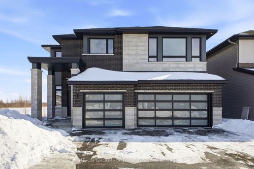 395 Longworth Ave, Gloucester, ON, K1T0T9 | Card Image