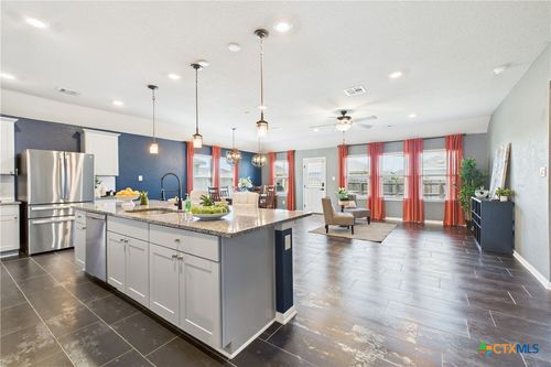 2700 La Mundial St, Seguin, TX, 78155-0069 | Card Image