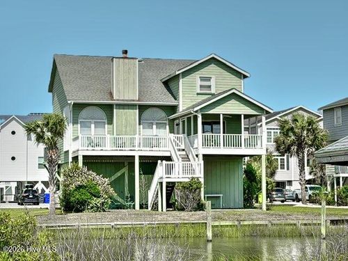 33 Isle Plz, Ocean Isle Beach, NC, 28469-7515 | Card Image