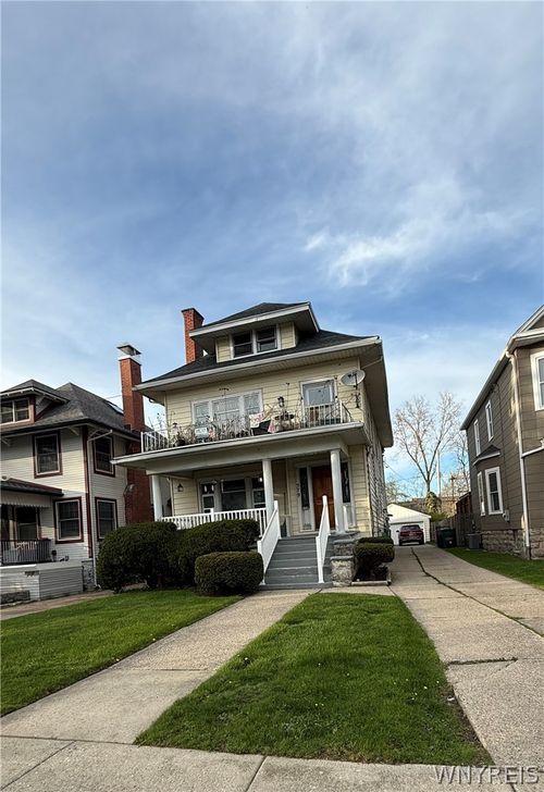 579 Crescent Avenue, Buffalo, NY, 14214 | Card Image