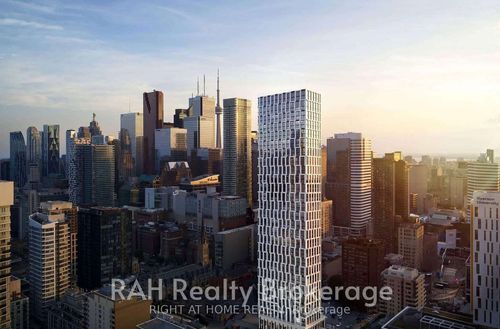 lph01-252 Church St, Toronto, ON, M5B0E6 | Card Image
