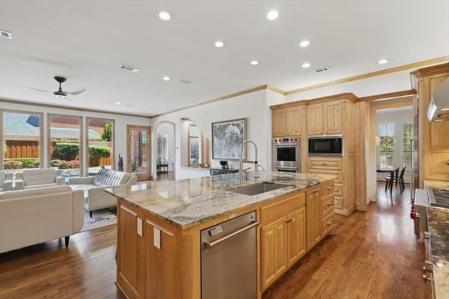 5917 Davenhill Ct, House other with 5 bedrooms, 5 bathrooms and null parking in Plano TX | Image 14