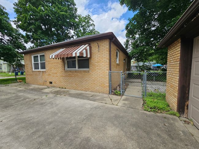 1212 N Mill St, House other with 2 bedrooms, 1 bathrooms and 1 parking in Pontiac IL | Image 5