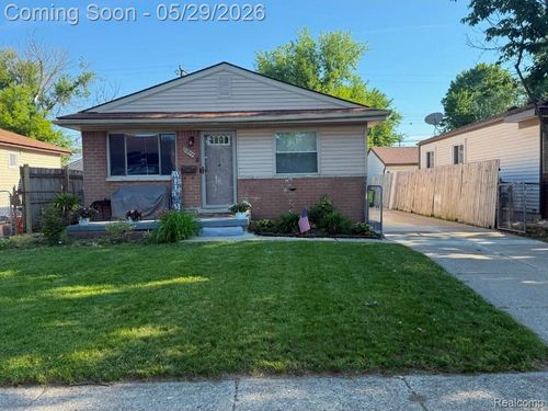 20555 Woodward St, Clinton Twp, MI, 48035-4745 | Card Image