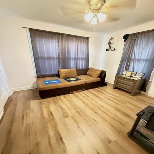 627 - 625 E Pipkin St, House other with 2 bedrooms, 1 bathrooms and null parking in Beaumont TX | Image 7