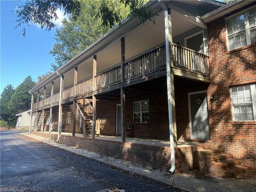 830 Sunset Ave, Asheboro, NC, 27203-5491 | Card Image