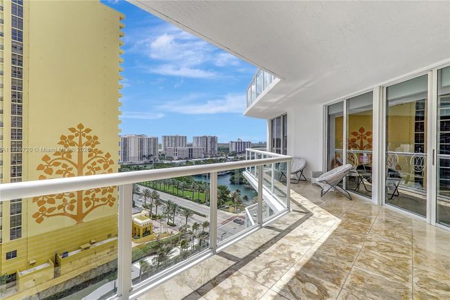 APT-1412 - 16425 Collins Ave, Condo with 2 bedrooms, 2 bathrooms and null parking in Sunny Isles Beach FL | Image 10