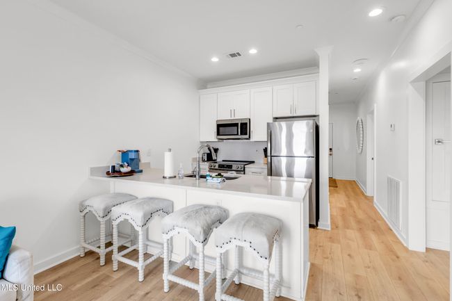 240EBeachBlvd-9 | Image 7