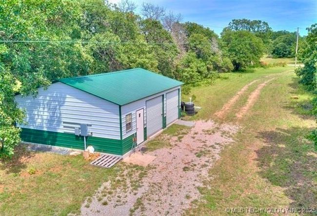 6771 County Road 4151, House other with 4 bedrooms, 3 bathrooms and null parking in Pawhuska OK | Image 9