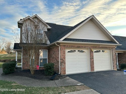 6821 Wynde Manor Dr, Louisville, KY, 40228-2902 | Card Image