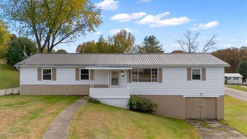 19 Suzanne St, Little Hocking, OH, 45742-5374 | Card Image