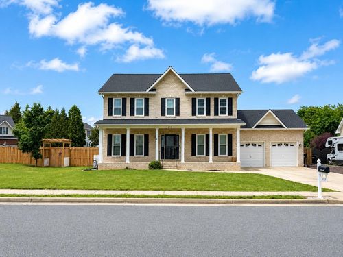 677 Dellinger Dr, STRASBURG, VA, 22657-3775 | Card Image