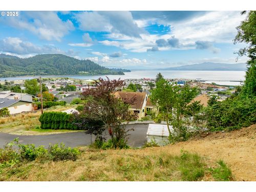 4200 4300 Evergreen Ave, Garibaldi, OR, 97118 | Card Image