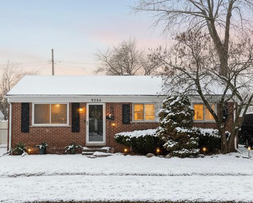 9286 Chamberlain St, Romulus, MI, 48174-1576 | Card Image