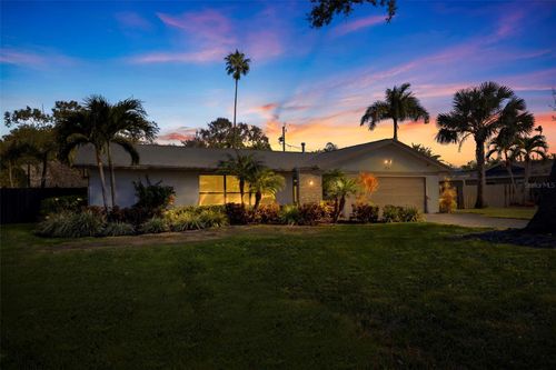 153 58th Ave S, ST PETERSBURG, FL, 33705-5448 | Card Image