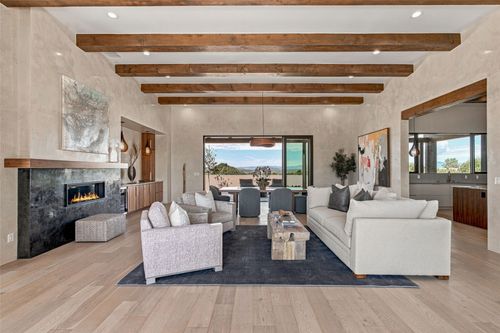 98 Amberwood Loop, Santa Fe, NM, 87506-0113 | Card Image