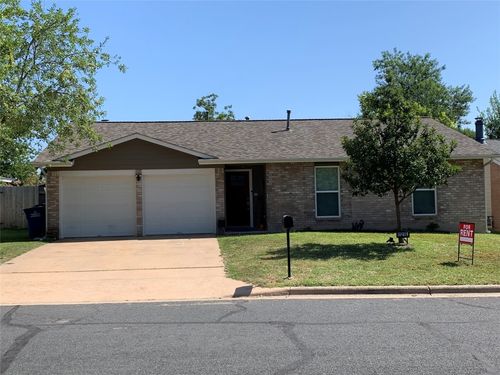 11216 Applewood Dr, Austin, TX, 78758-4206 | Card Image