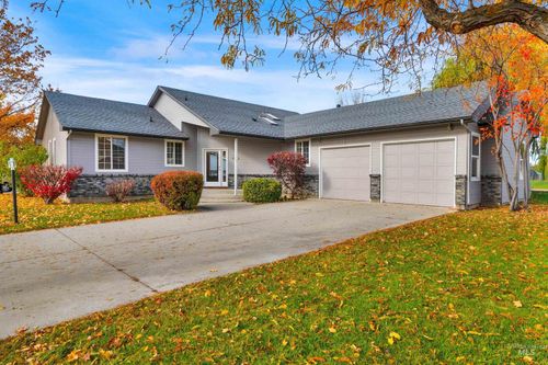 1342 E Stormy Dr, Meridian, ID, 83646-3496 | Card Image