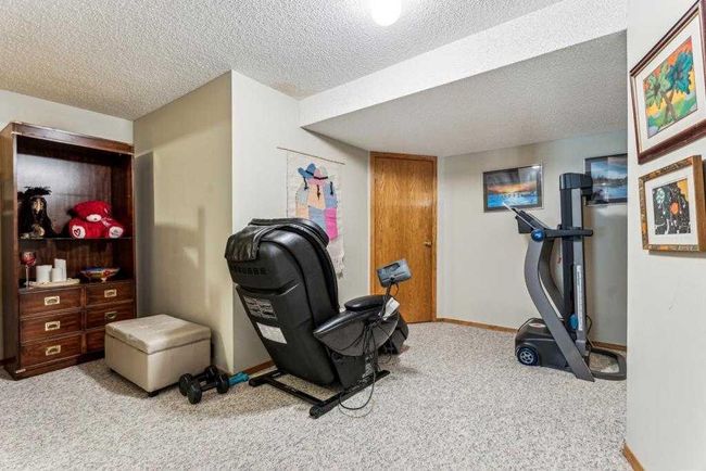 89 Shawnee Rise Sw, Home with 3 bedrooms, 3 bathrooms and 4 parking in Calgary AB | Image 29