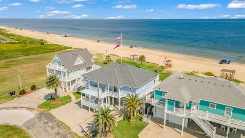 2728 Gillespie, Crystal Beach, TX, 77650 | Card Image