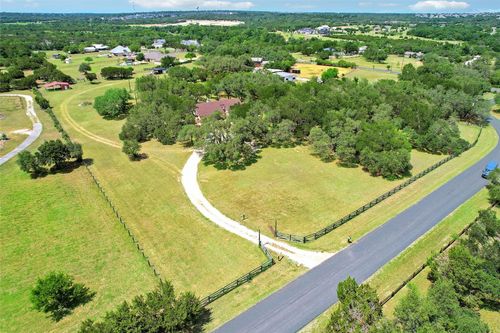 4 Valley View Cir, Leander, TX, 78641-2539 | Card Image