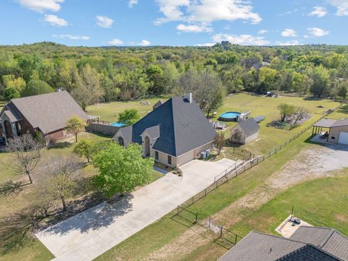 112 Waterfall Ct, Azle, TX, 76020-1468 | Card Image