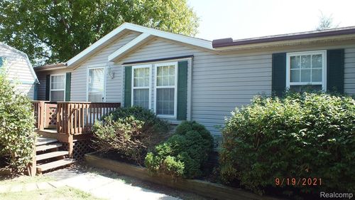 54 Riverview Dr, Erie, MI, 48133-9482 | Card Image
