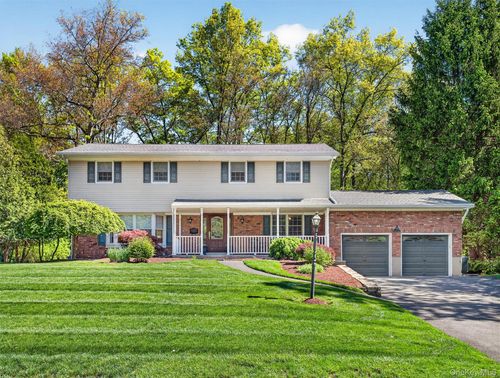 22 E Mayer Dr, Suffern, NY, 10901-3421 | Card Image