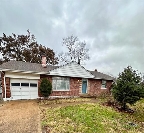 4828 Reavis Barracks Road, St Louis, MO, 63123 | Card Image