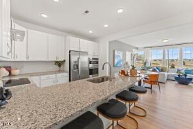 Kitchen 2 | Image 9