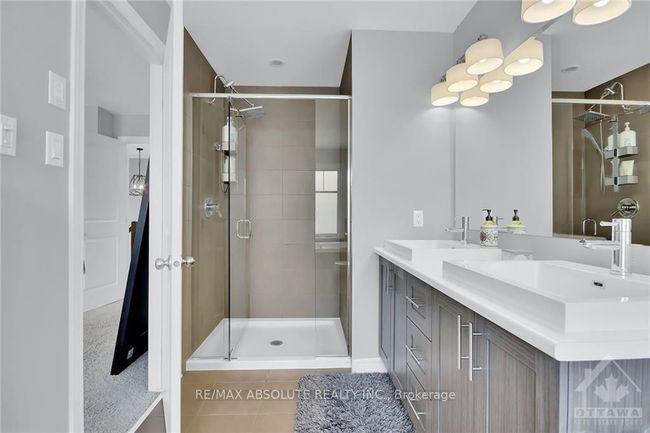 266 Wood Acres Grve, House attached with 3 bedrooms, 3 bathrooms and 2 parking in Blossom Park - Airport and Area ON | Image 18