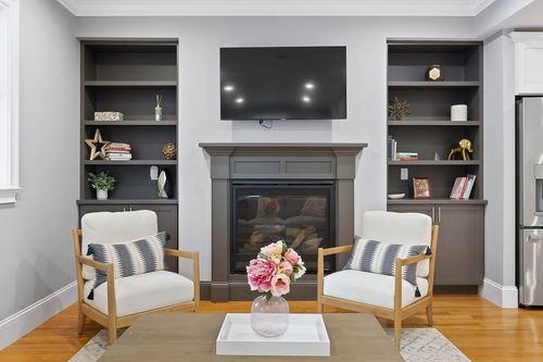 apt-1-46 Gardner St, Boston, MA, 02132-4993 | Card Image
