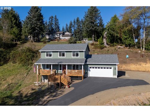 1055 Hollyridge Dr, Tillamook, OR, 97141-9667 | Card Image