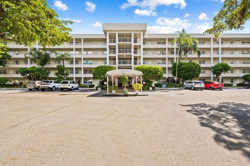 808 Cypress Blvd, Pompano Beach, FL, 33069-4020 | Card Image