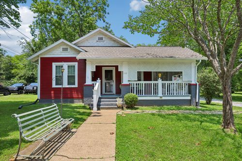 110 Garfield St, McMinnville, TN, 37110-1911 | Card Image