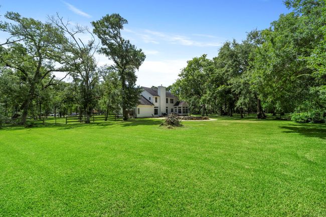 13502 E Brazos Bend Dr, House other with 5 bedrooms, 4 bathrooms and 2 parking in Needville TX | Image 38