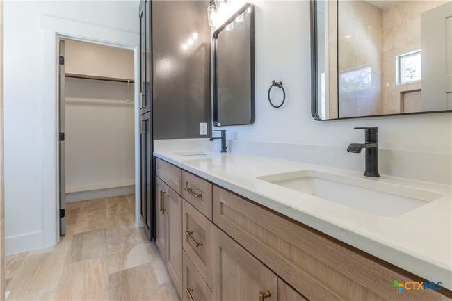 645 Jonquil Dr, House other with 3 bedrooms, 2 bathrooms and null parking in Spring Branch TX | Image 15