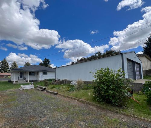 309 S Coal Creek Rd, Harrington, WA, 99134-9725 | Card Image