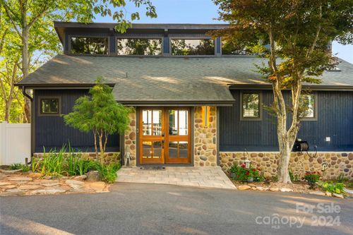 614 Packs Mountain Ridge Rd, Taylors, SC, 29687-7132 | Card Image