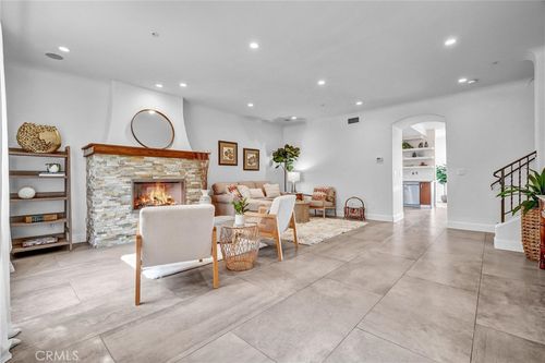 308 5th, Huntington Beach, CA, 92648 | Card Image