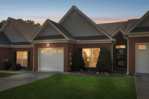 1004 Grey Oaks Ln, Chattanooga, TN, 37421-4366 | Card Image
