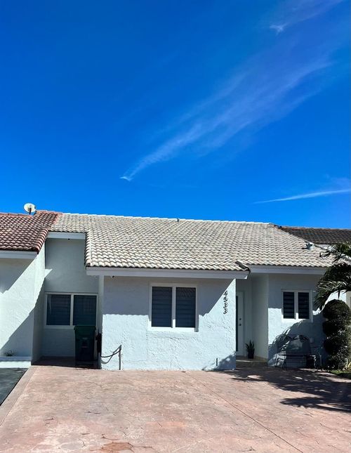 4533 Sw 143rd Pl, Miami, FL, 33175-6881 | Card Image