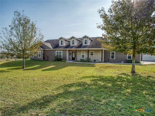 205 S Avenue D, Shiner, TX, 77984-7103 | Card Image