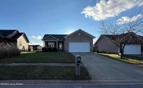 145 Meadowcrest Dr, Mt Washington, KY, 40047 | Card Image