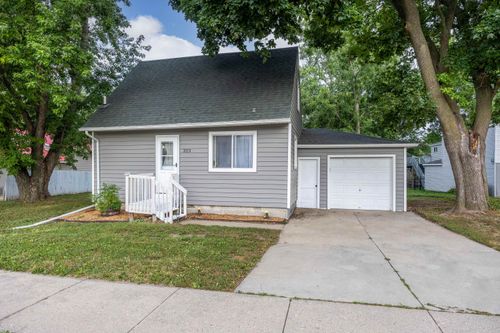 323 S John Paul Rd, Milton, WI, 53563-1224 | Card Image