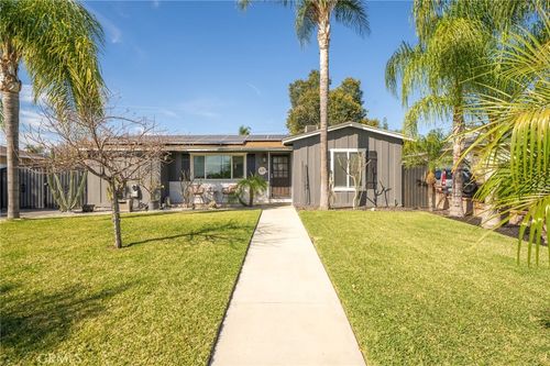 943 E Yale St, Ontario, CA, 91764 | Card Image