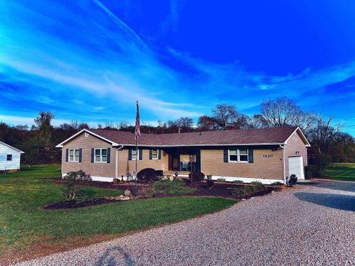 1420 Redwood Dr Ne, Lancaster, OH, 43130-1374 | Card Image